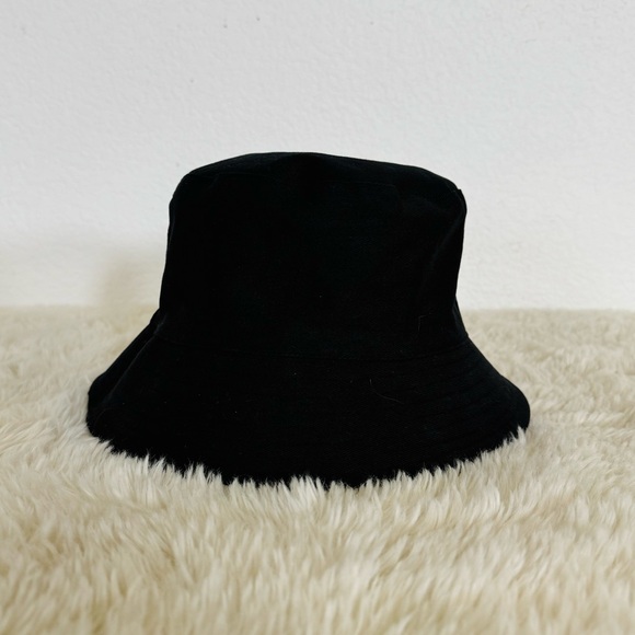 Reversible Checkered Bucket Hat - Picture 3 of 6